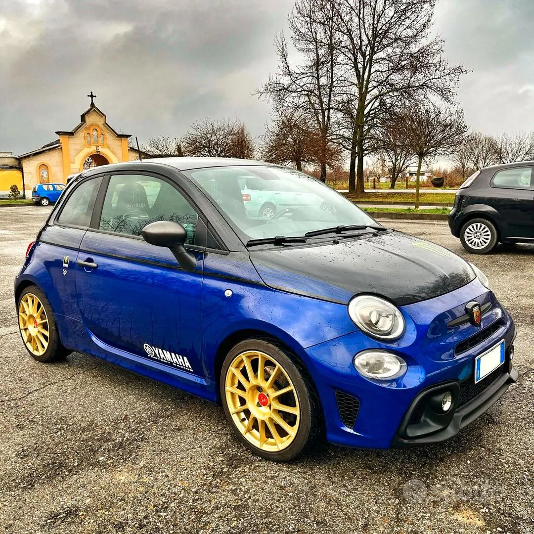 Abarth 595 2021 photo 2