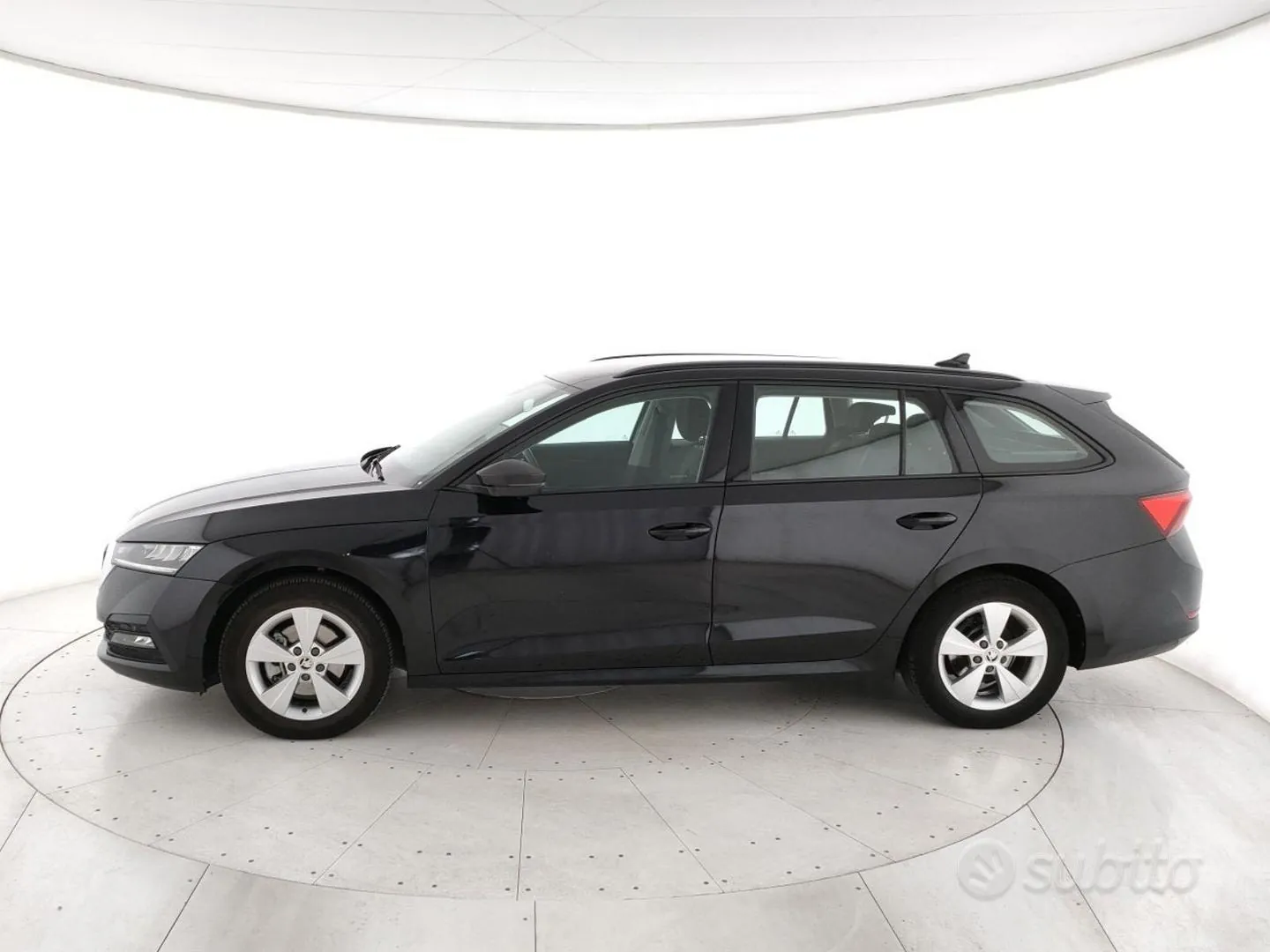 Skoda Octavia 2021 photo 2
