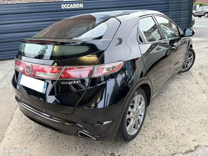 Honda Civic 2010 photo 4