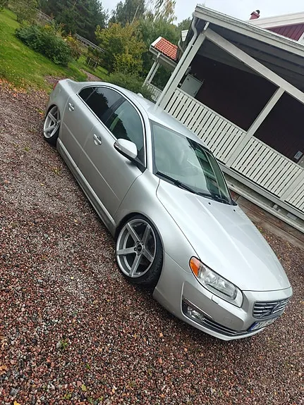 Volvo S80