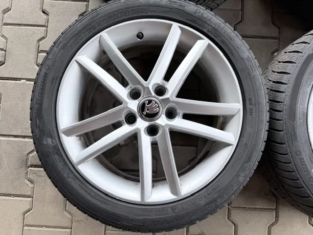 Skoda Octavia photo 5