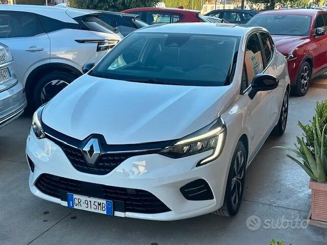Renault Clio 2023 photo 4