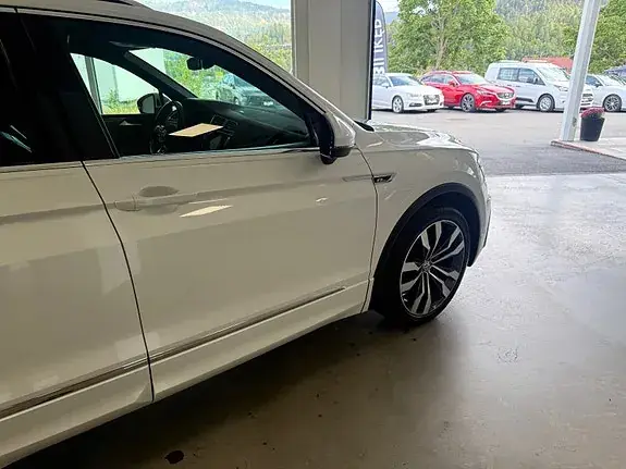 Volkswagen Tiguan 2018 photo 4