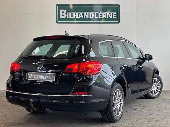 Opel Astra 2015 photo 2