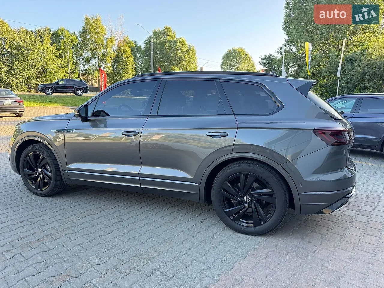Volkswagen Touareg 2023 photo 4