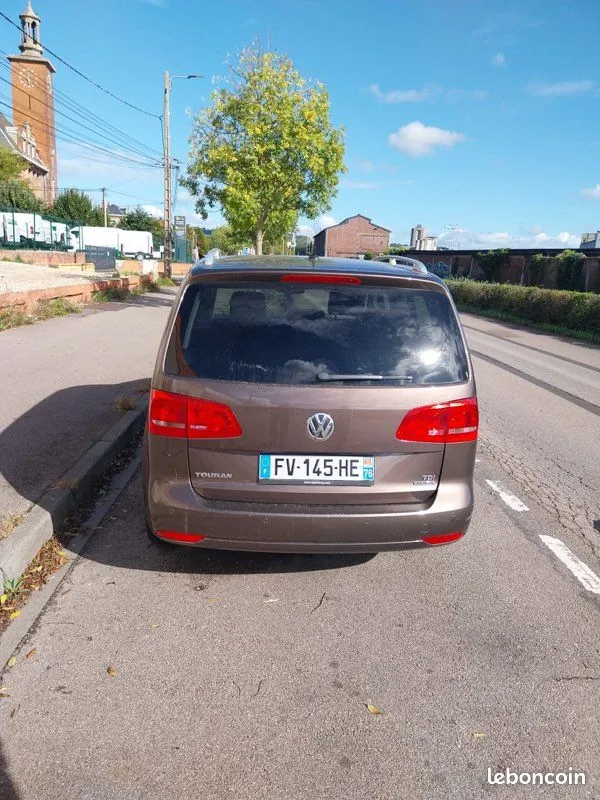 Volkswagen Touran 2014 photo 5