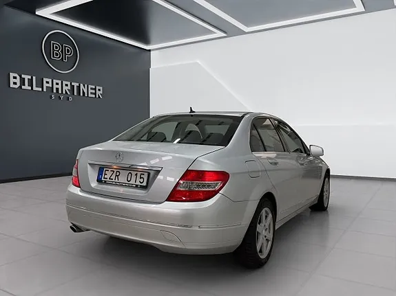 Mercedes-Benz C220 2011 photo 5