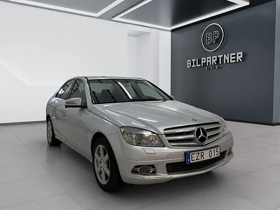 Mercedes-Benz C220 2011 photo 4