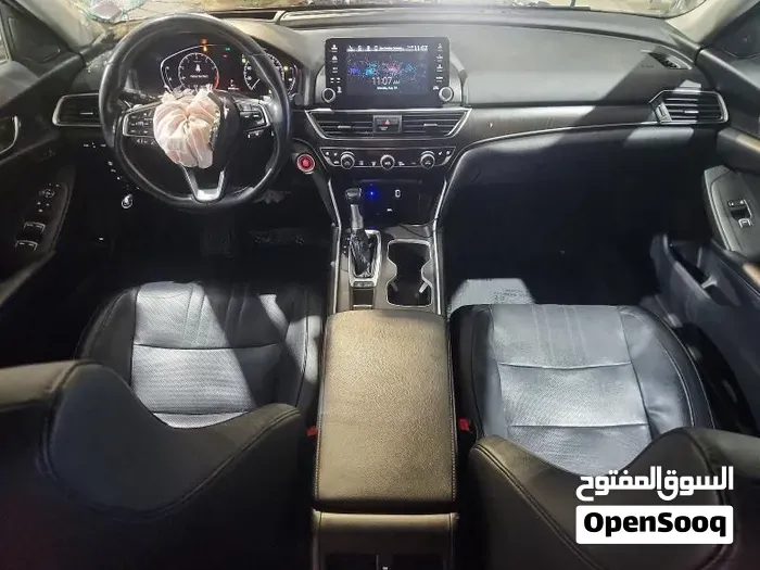 Honda Accord 2018 photo 4