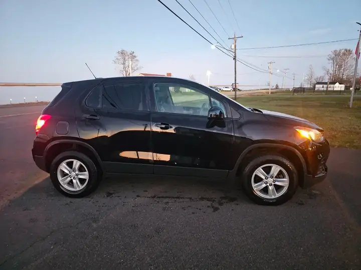 Chevrolet Trax 2019 photo 2