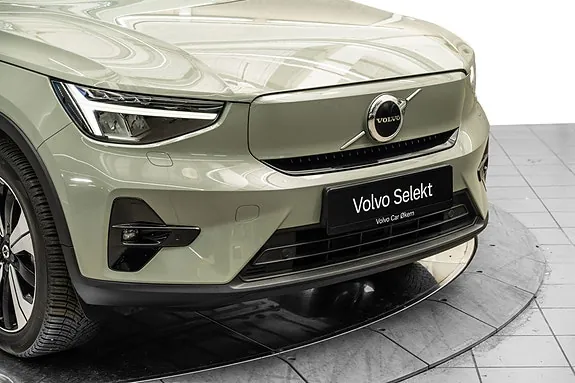 Volvo Xc40 2023 photo 2