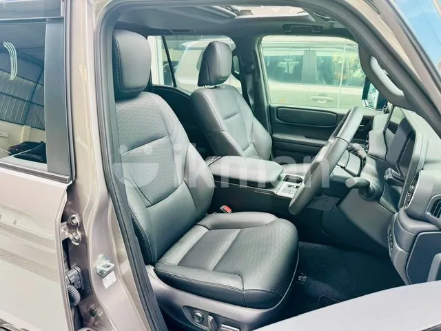 Toyota Land Cruiser Prado 2026 photo 4