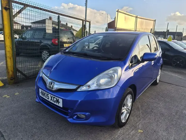 Honda Jazz 2015 photo 2