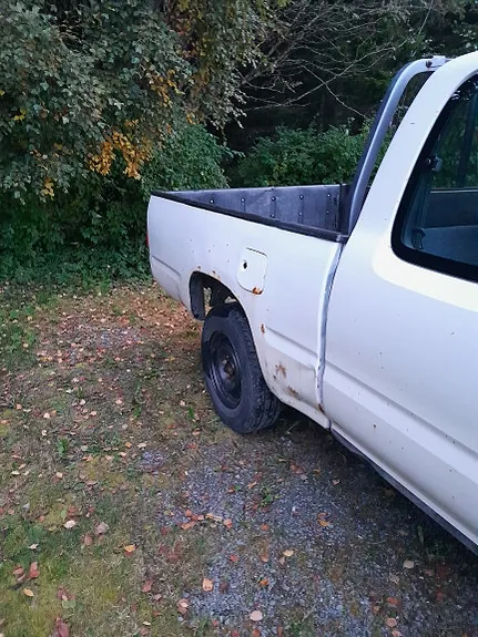 Toyota Hilux 1999 photo 2