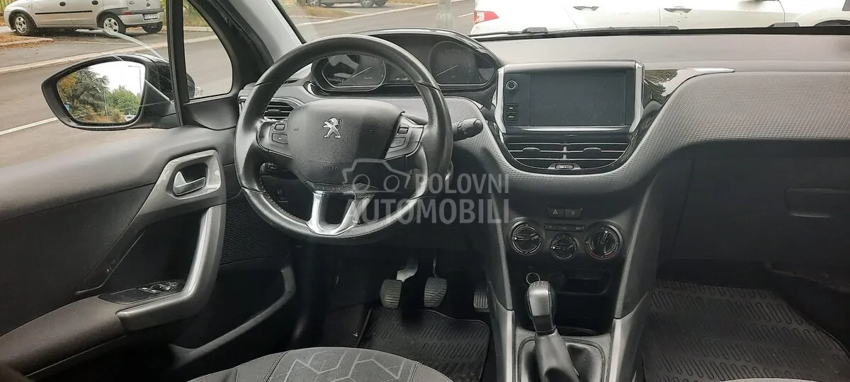 Peugeot 2008 2017 photo 4