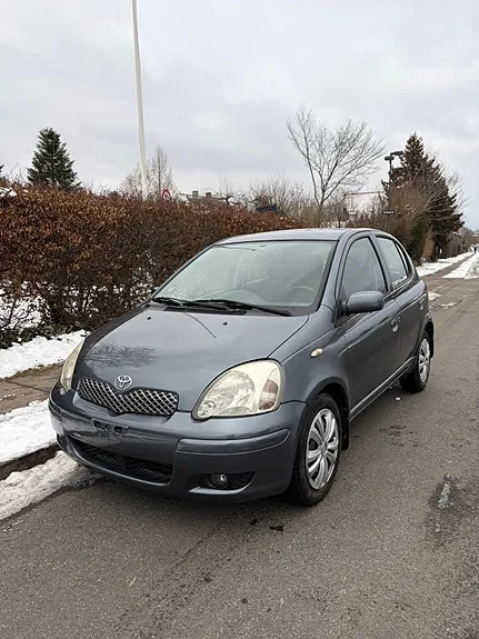 Toyota Yaris 2003 photo 3