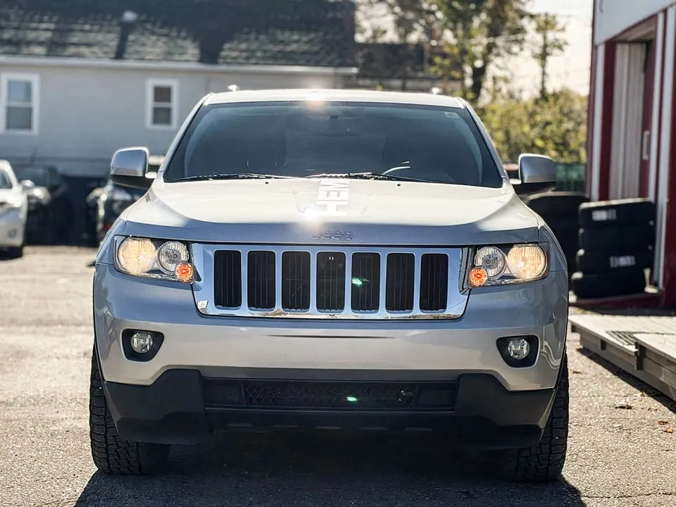 Jeep Grand Cherokee 2011 photo 3