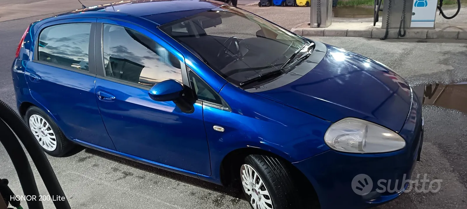 Fiat Punto 2009 photo 2