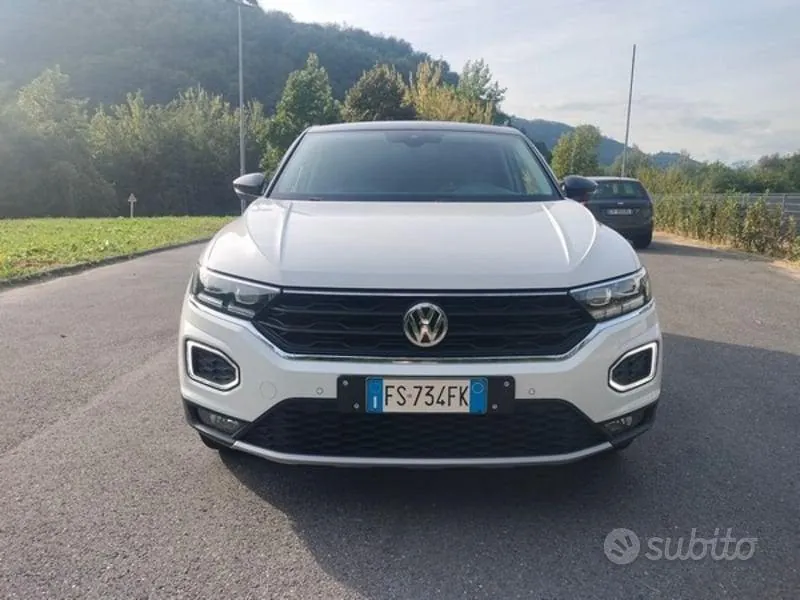 Volkswagen T-Roc 2018 photo 2