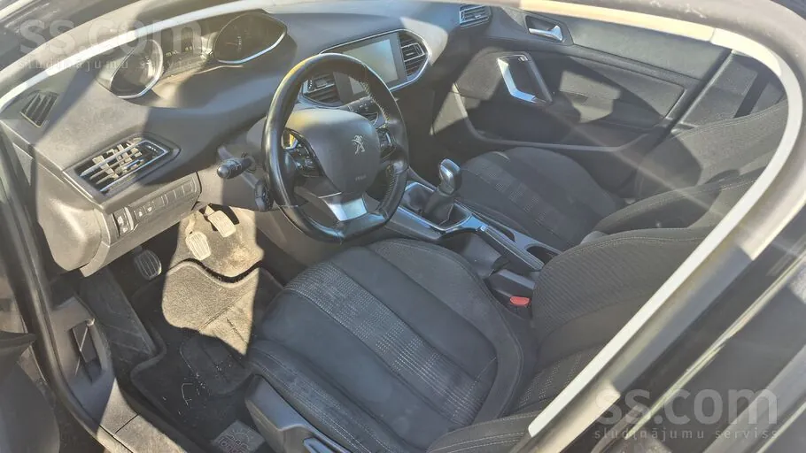 Peugeot 308 2016 photo 3