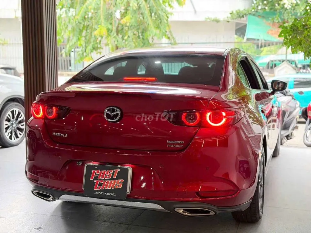 Mazda 3 2022 photo 4
