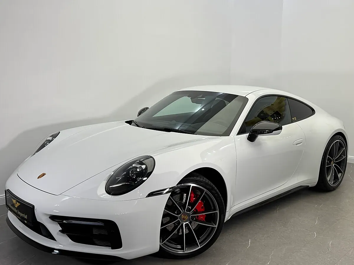 Porsche 911 2020 photo 2