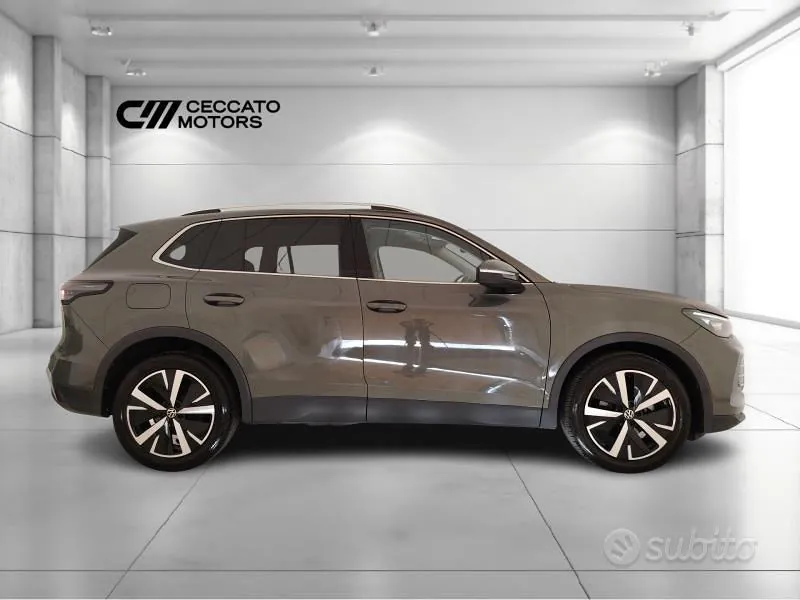Volkswagen Tiguan 2024 photo 3