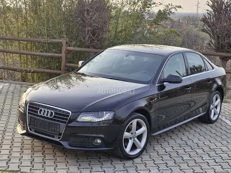 Audi A4 2010 photo 2