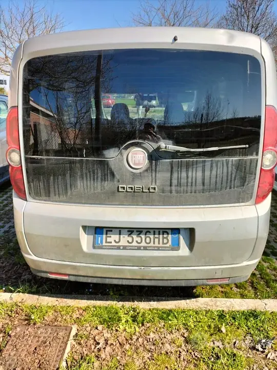 Fiat Doblò 2011 photo 4