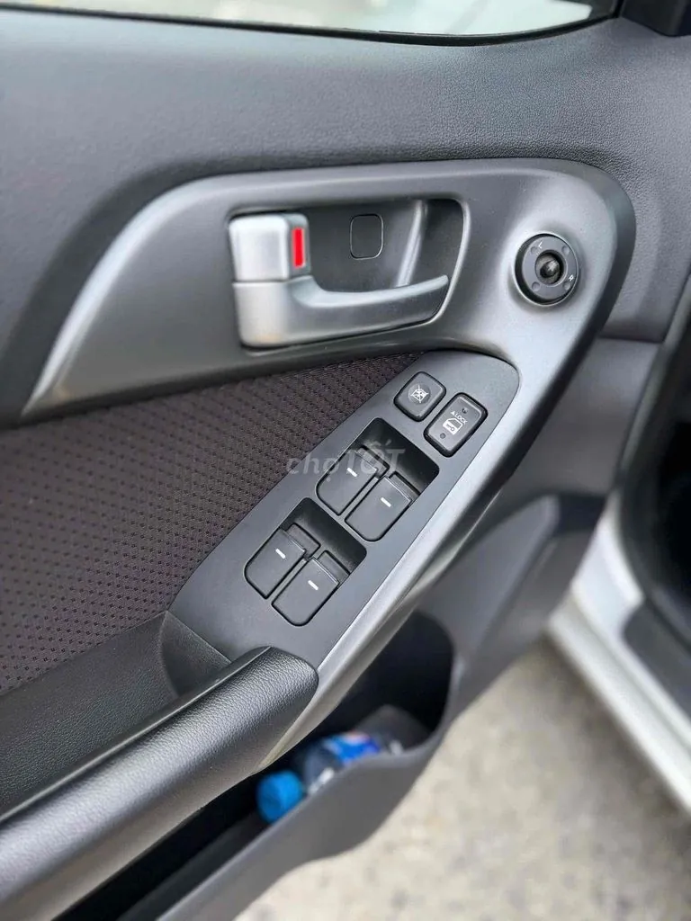 Kia Forte 2011 photo 2