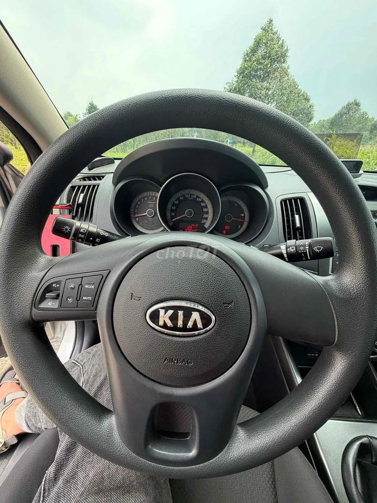 Kia Forte 2011 photo 3