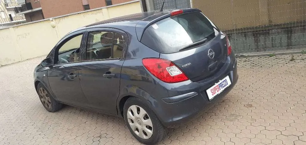 Opel Corsa 2015 photo 2