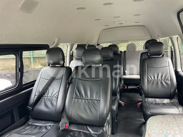 Toyota Hiace Commuter Gl 2024 photo 5