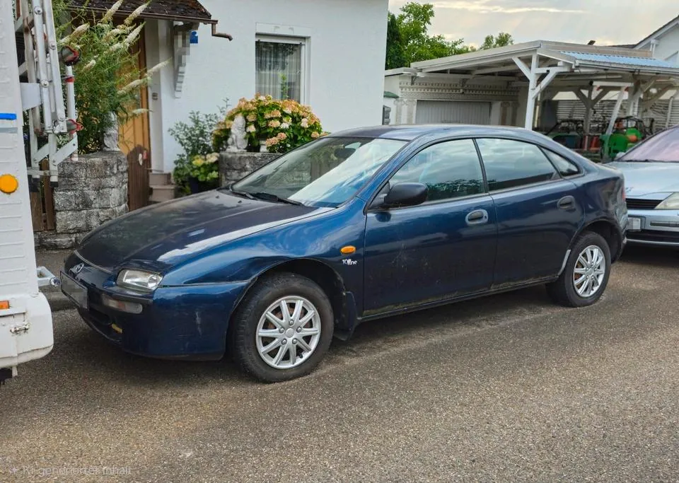 Mazda 323