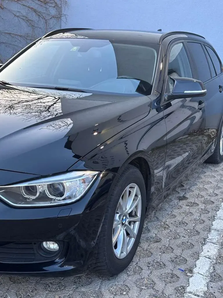 BMW 3 Series 2012 photo 3