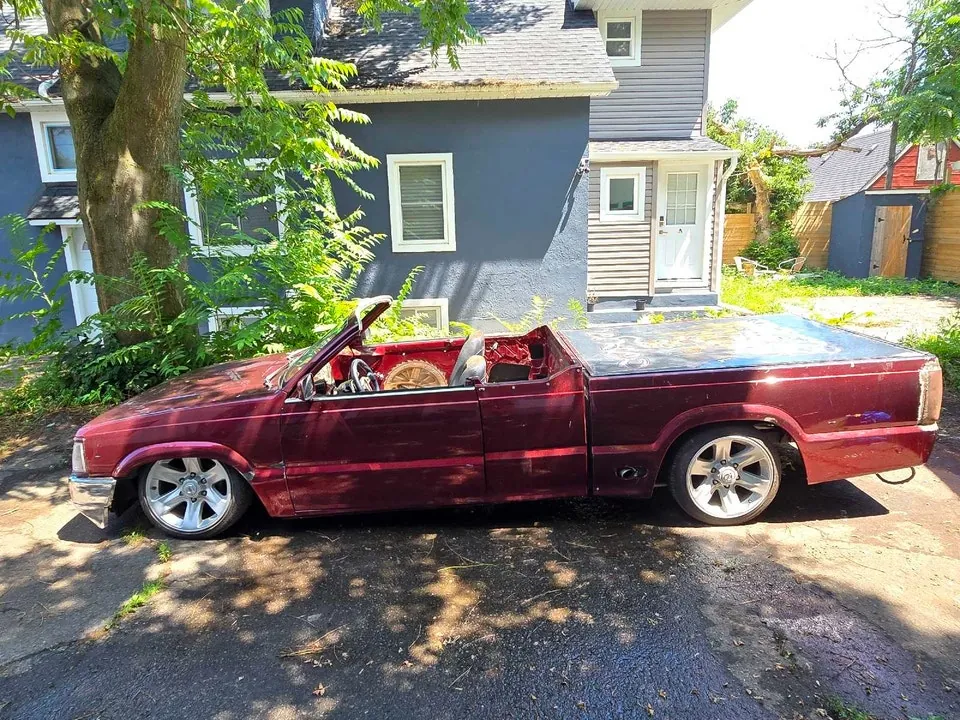 Mazda B2200