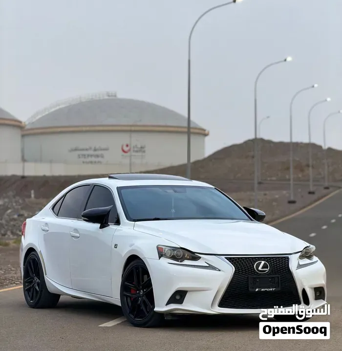 Lexus Is 2015 photo 5