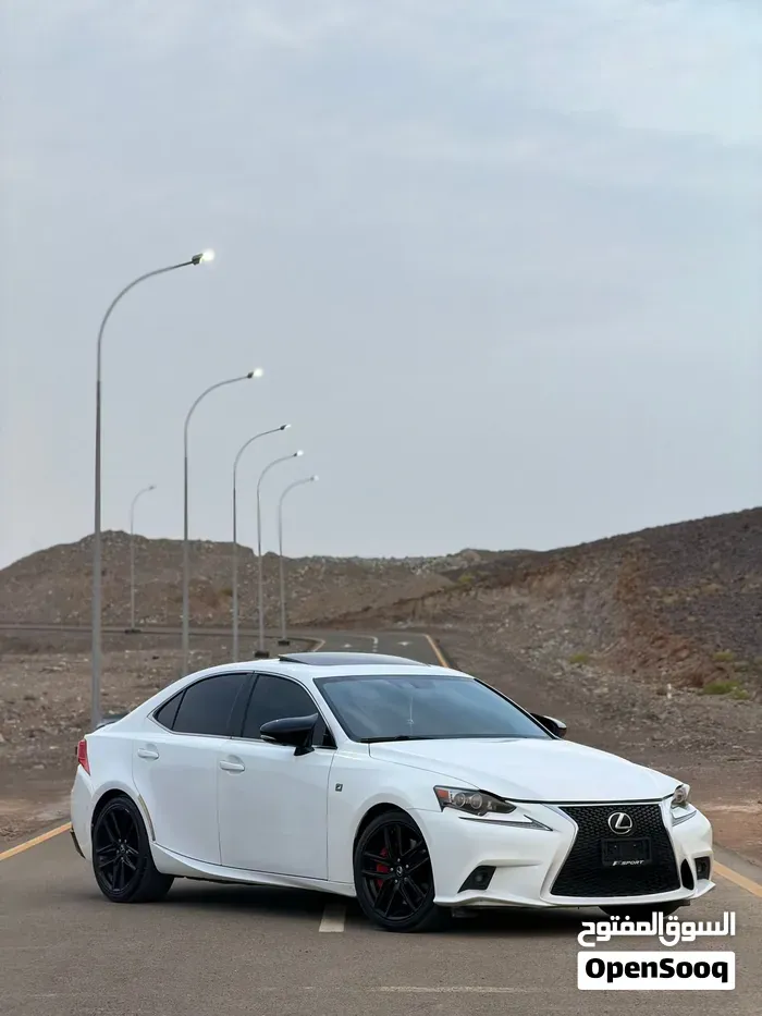 Lexus Is 2015 photo 2