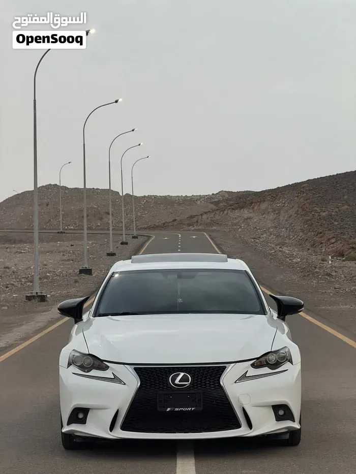 Lexus Is 2015 photo 4