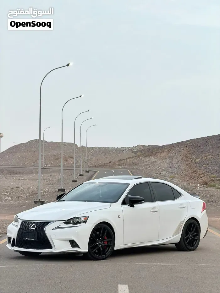 Lexus Is 2015 photo 3