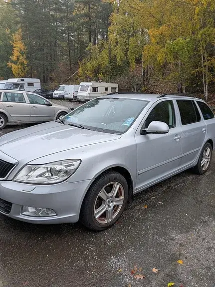 Skoda Octavia 2012 photo 4