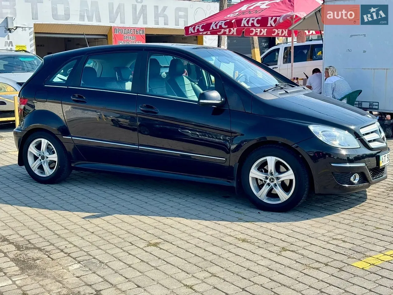 Mercedes-Benz B-Class 2011 photo 5