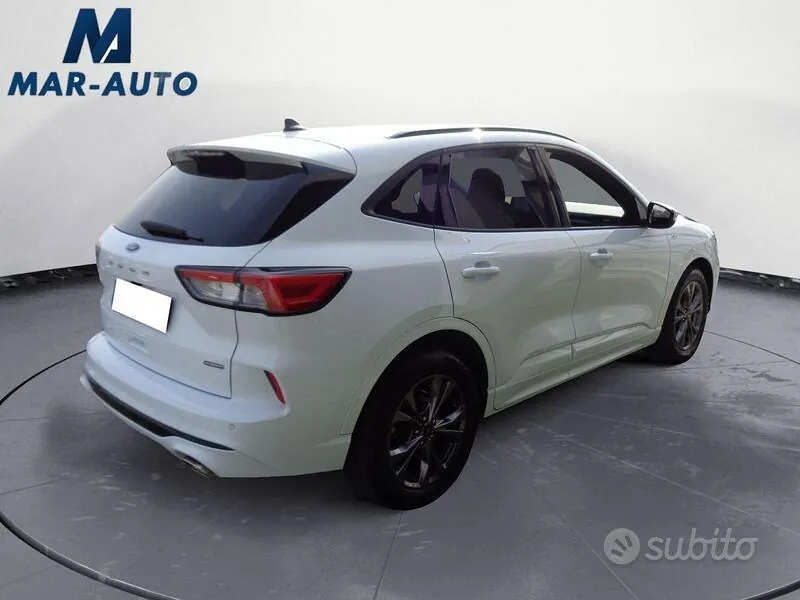 Ford Kuga 2022 photo 3