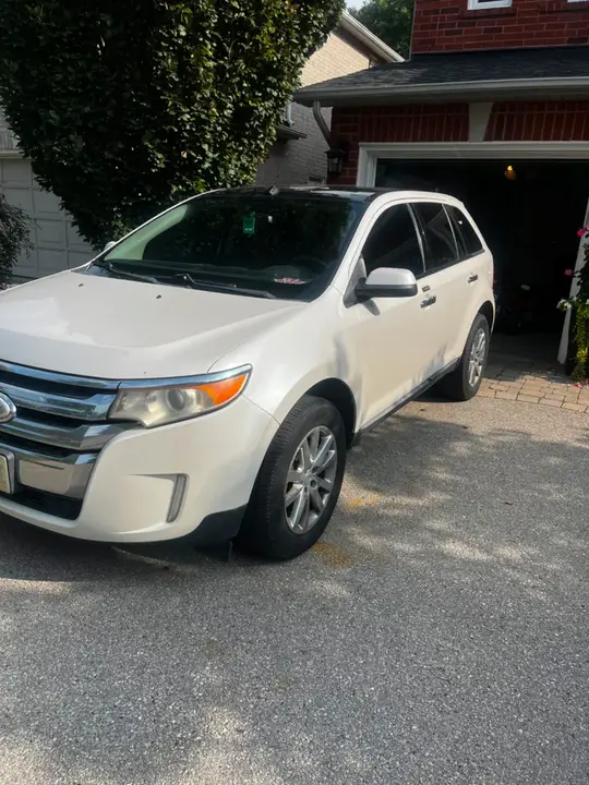 Ford Edge 2011 photo 2