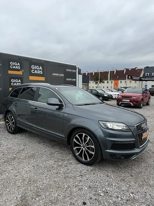 Audi Q7 2013 photo 2