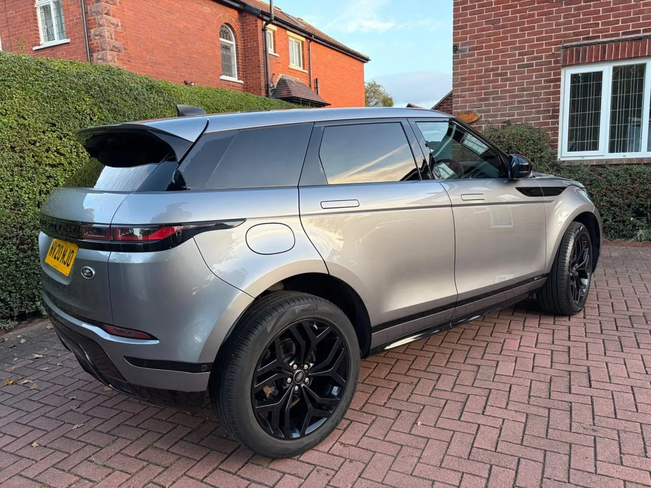 Land Rover Range Rover Evoque 2020 photo 3