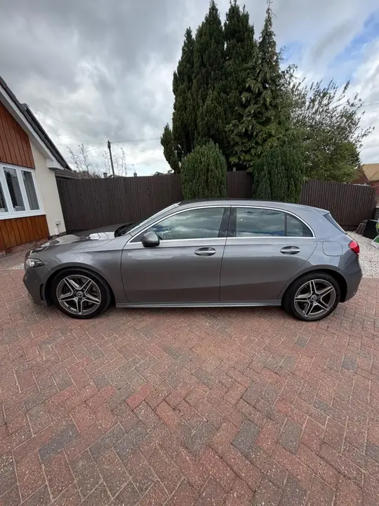 Mercedes-Benz A-Class 2018 photo 3