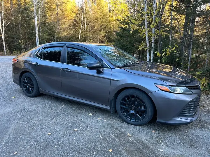 Toyota Camry 2018 photo 2