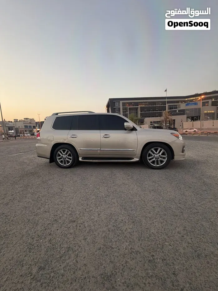 Lexus Lx