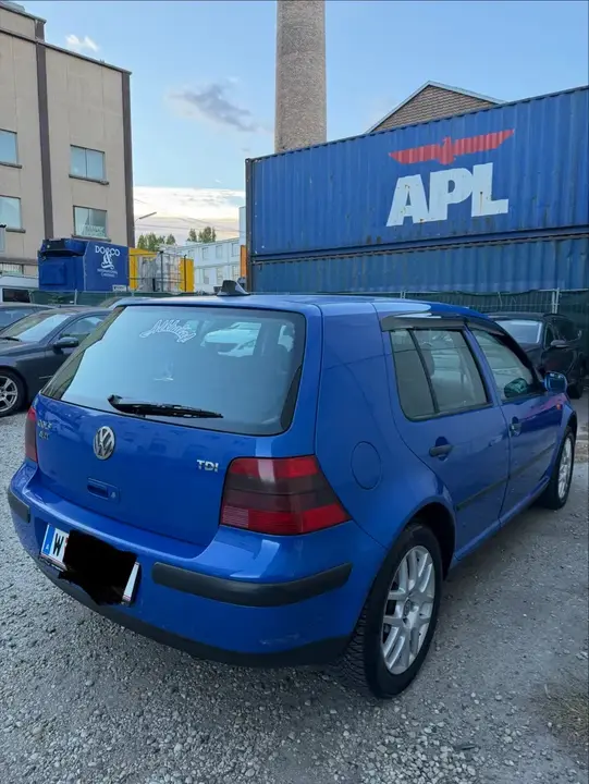 Volkswagen Golf 1999 photo 3